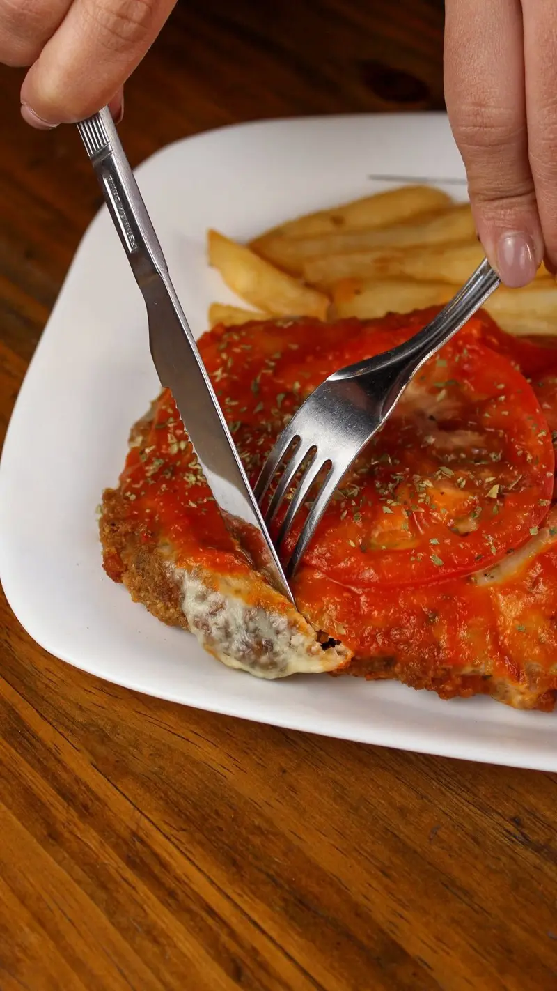 Suprema napolitana con papas fritas de Sandoval, Caballito